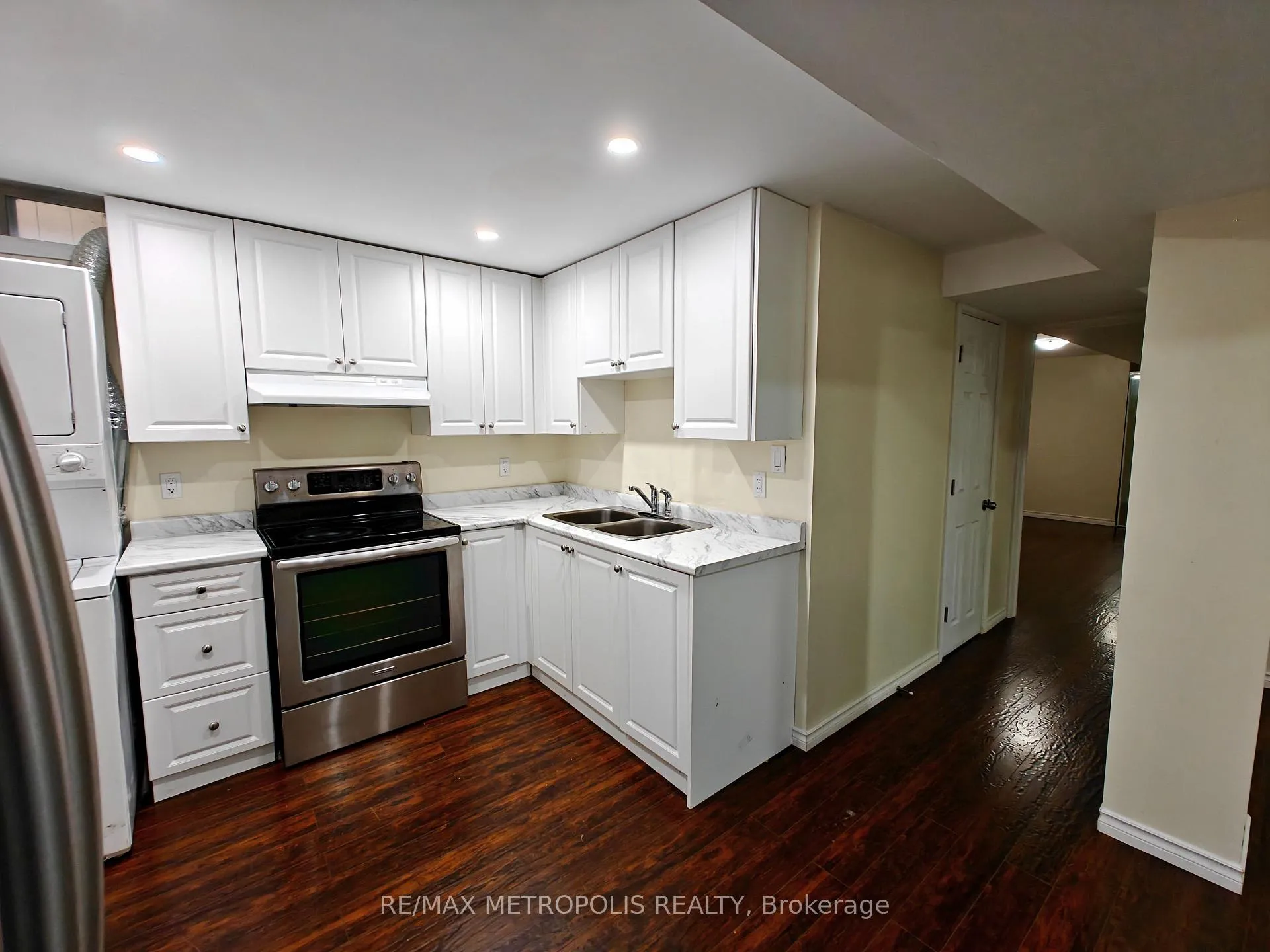 Photo 14 of Unit Bsmt, 20 Stockell Crescent, Ajax, Northeast Ajax — HOMEH