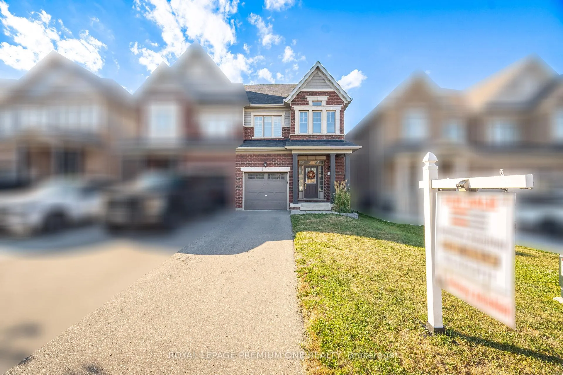 Photo 2 of 50 Casserley Crescent, New Tecumseth, Tottenham — HOMEH