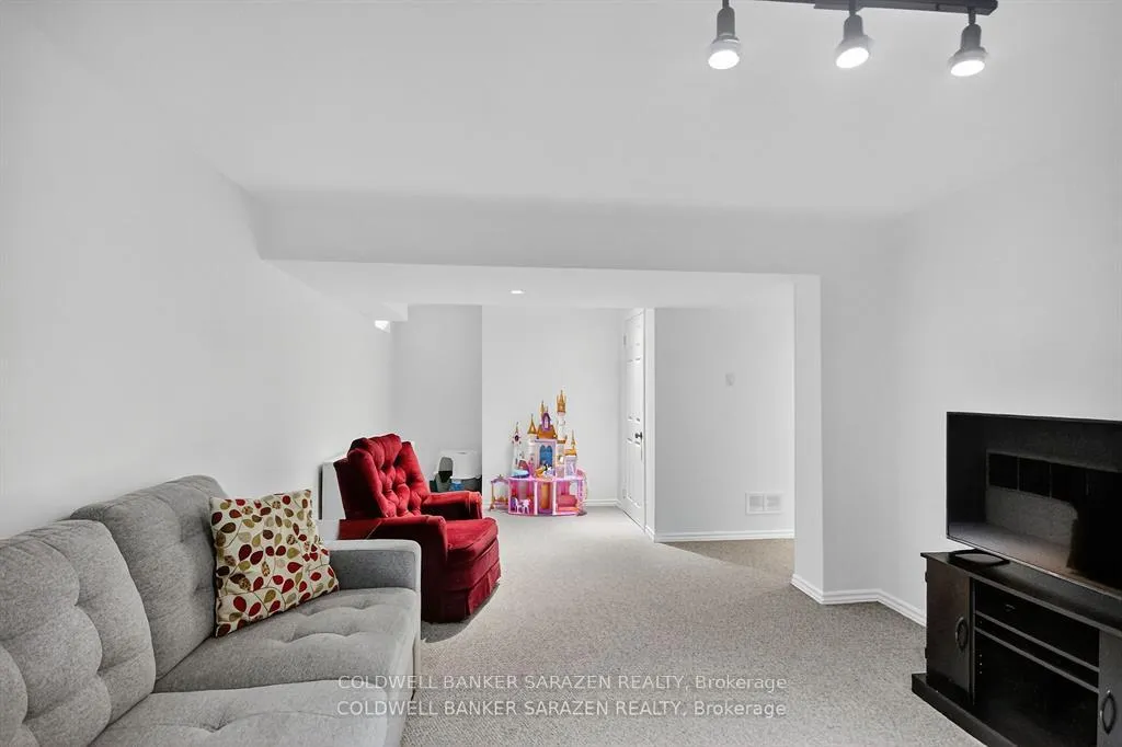 Photo 36 of 7 Whitechapel Crescent, Ottawa, Barrhaven - Longfields — HOMEH