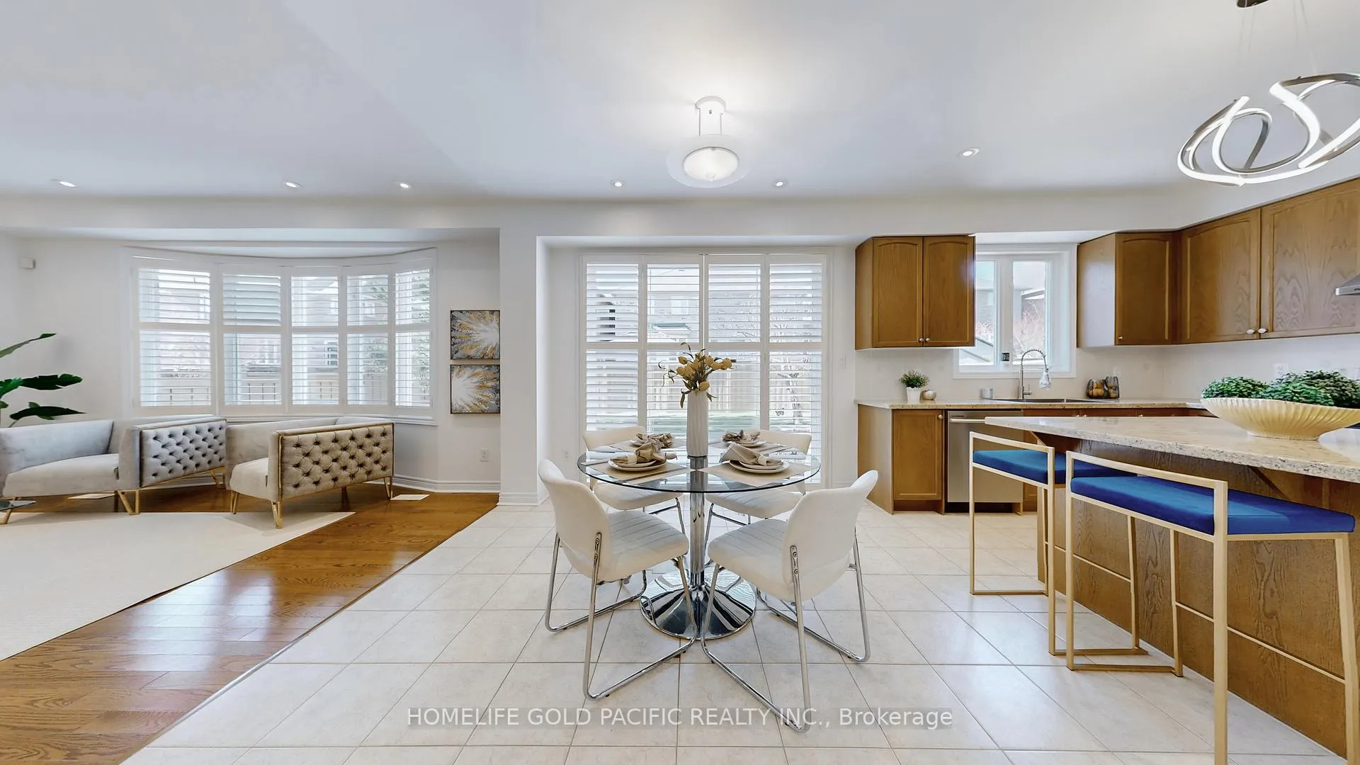 Photo 11 of 24 Earnshaw Drive, Markham, Victoria Square — HOMEH