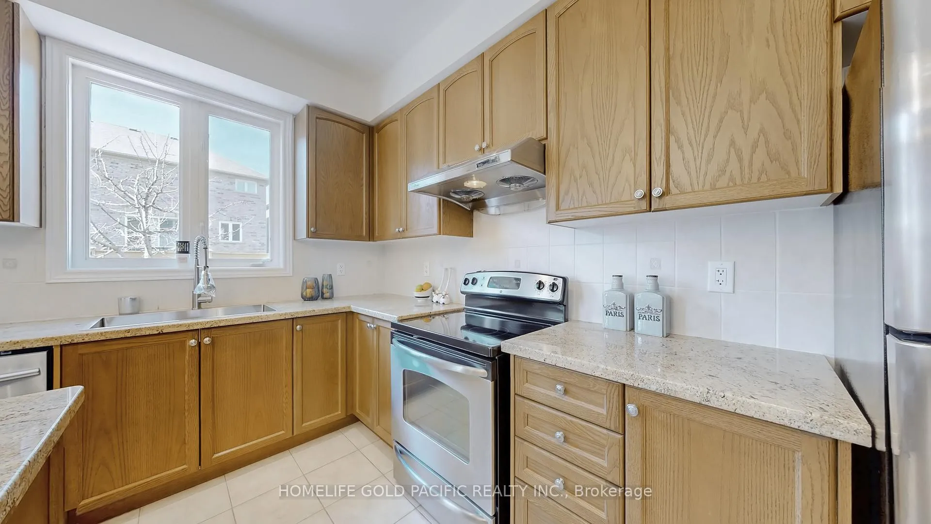 Photo 19 of 24 Earnshaw Drive, Markham, Victoria Square — HOMEH