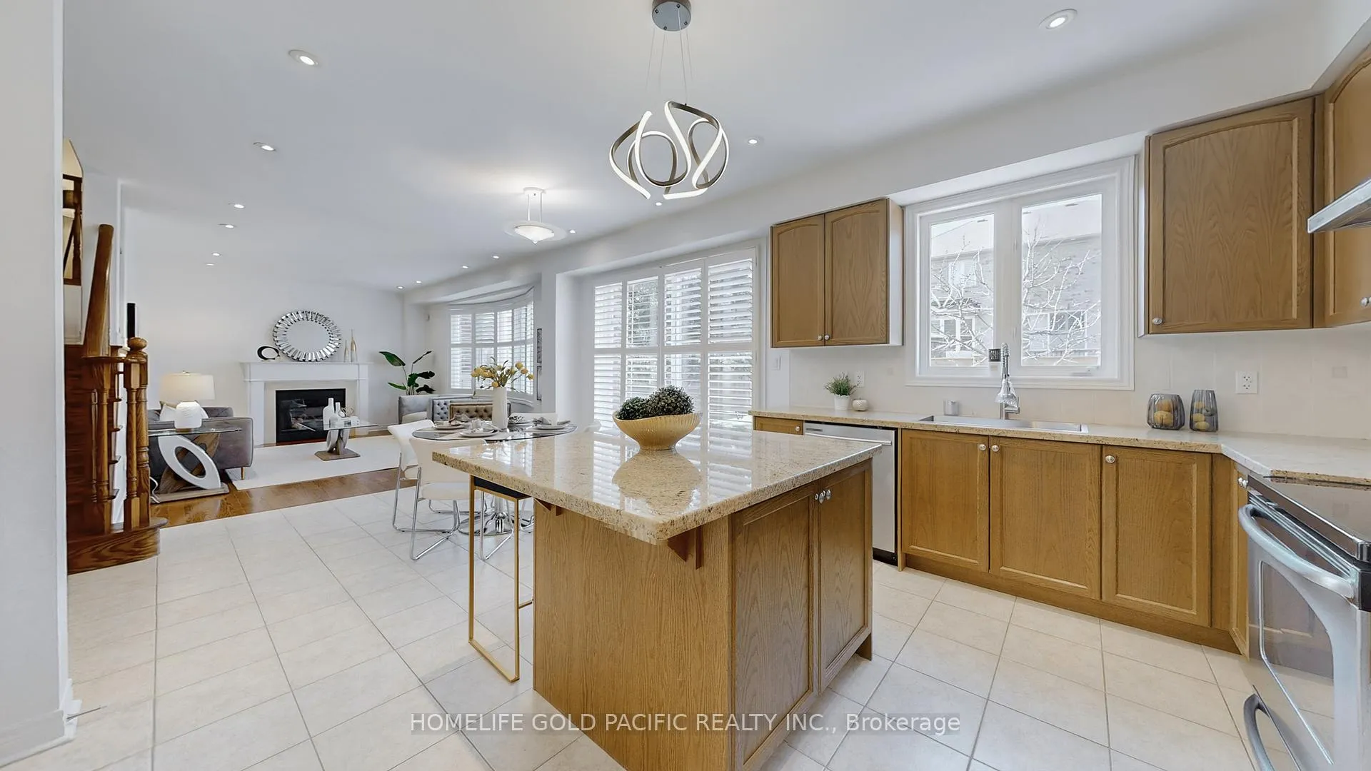 Photo 20 of 24 Earnshaw Drive, Markham, Victoria Square — HOMEH