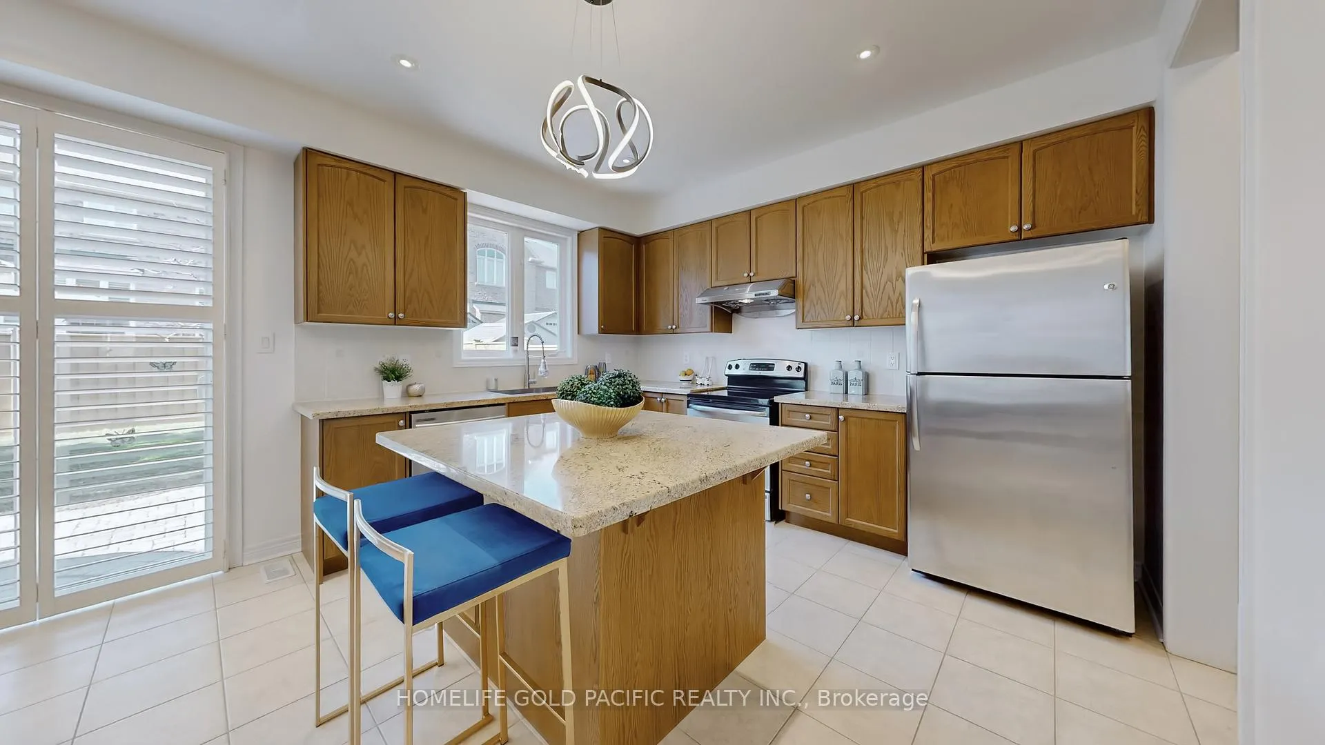 Photo 22 of 24 Earnshaw Drive, Markham, Victoria Square — HOMEH
