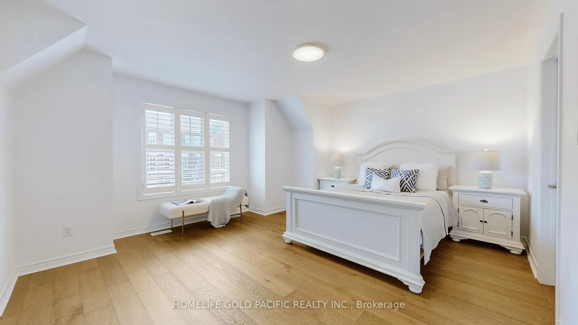 Photo 32 of 24 Earnshaw Drive, Markham, Victoria Square — HOMEH