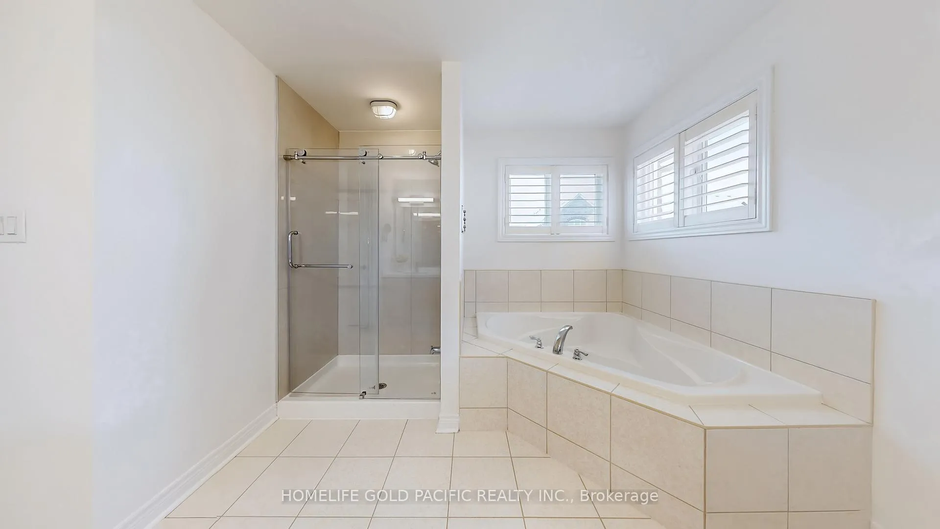 Photo 43 of 24 Earnshaw Drive, Markham, Victoria Square — HOMEH