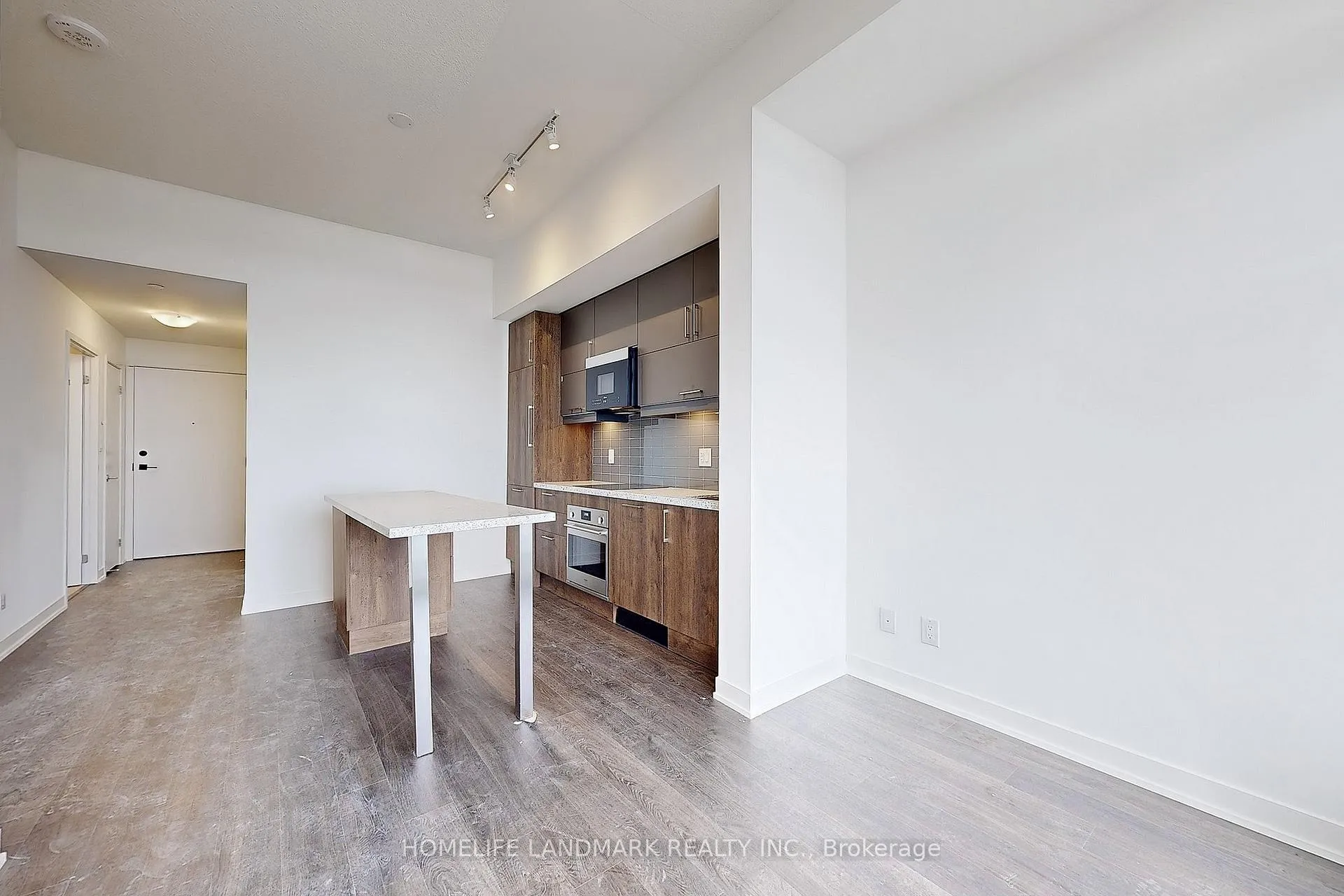 Photo 4 of Unit 1424, 8119 Birchmount Road, Markham, Unionville — HOMEH