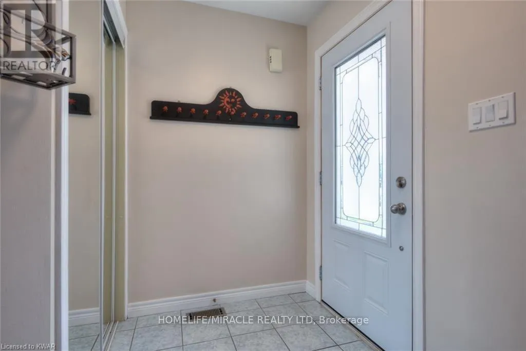 Photo 3 of 352 Bankside Drive, Kitchener, Highland West — HOMEH