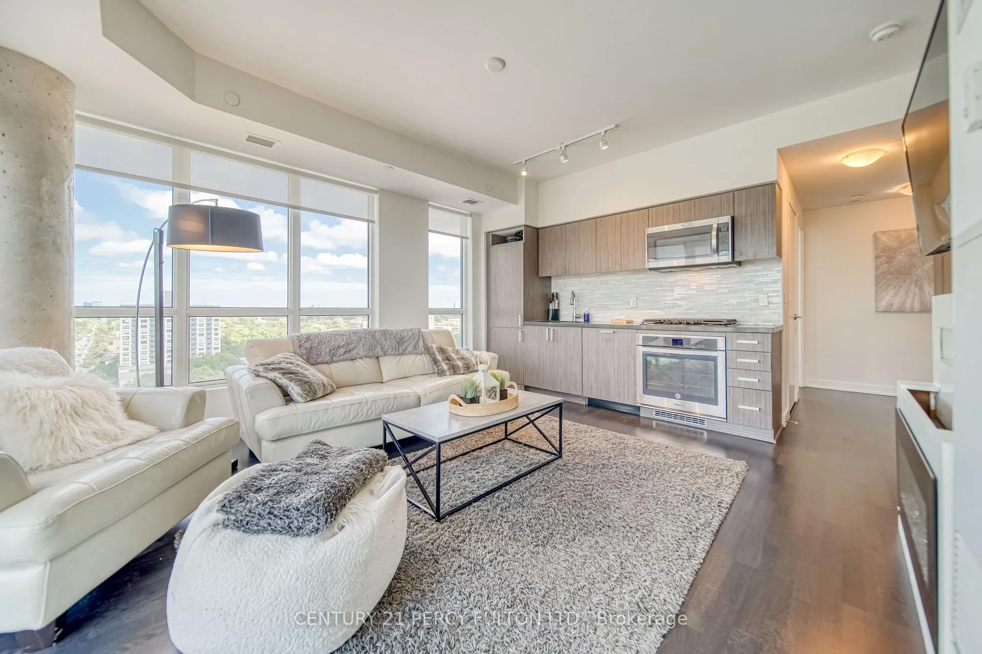 Photo 7 of Unit 1211, 501 St. Clair Avenue W, Toronto, Casa Loma — HOMEH