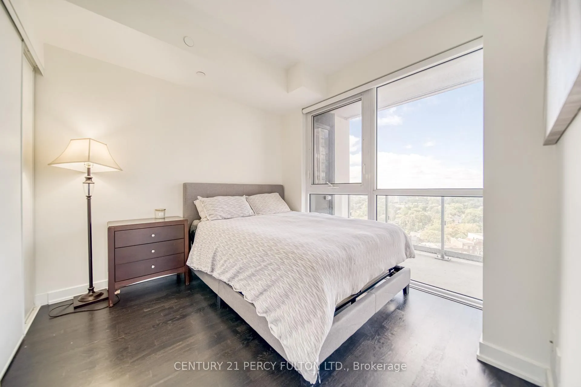 Photo 14 of Unit 1211, 501 St. Clair Avenue W, Toronto, Casa Loma — HOMEH