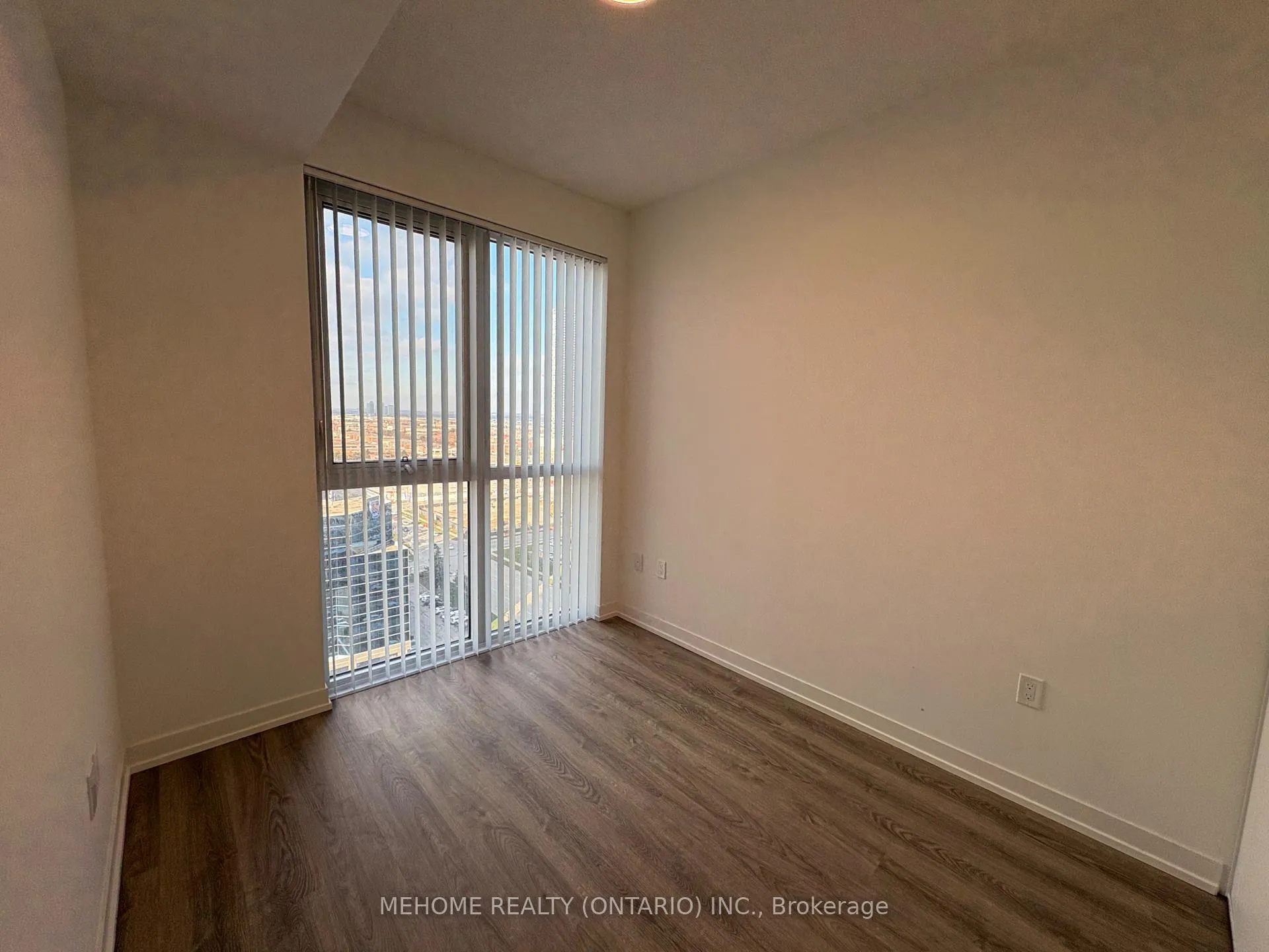 Photo 6 of Unit 1902, 8 Interchange Way, Vaughan, Vaughan Corporate Centre — HOMEH