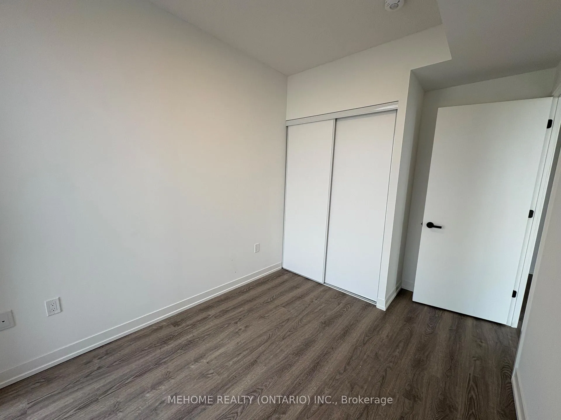 Photo 7 of Unit 1902, 8 Interchange Way, Vaughan, Vaughan Corporate Centre — HOMEH