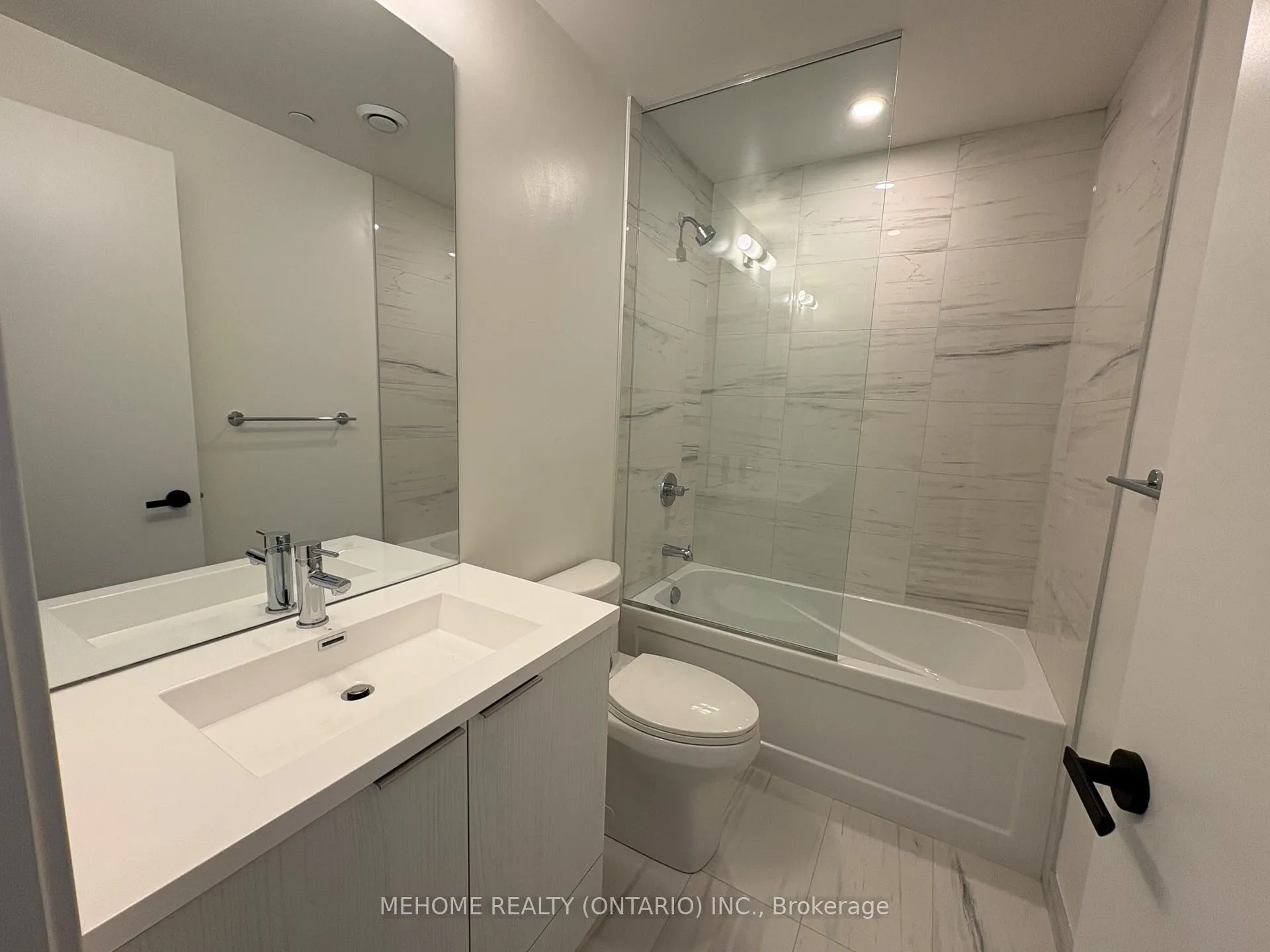 Photo 10 of Unit 1902, 8 Interchange Way, Vaughan, Vaughan Corporate Centre — HOMEH