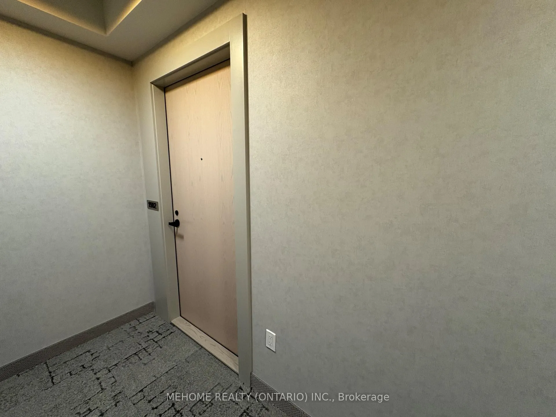 Photo 13 of Unit 1902, 8 Interchange Way, Vaughan, Vaughan Corporate Centre — HOMEH
