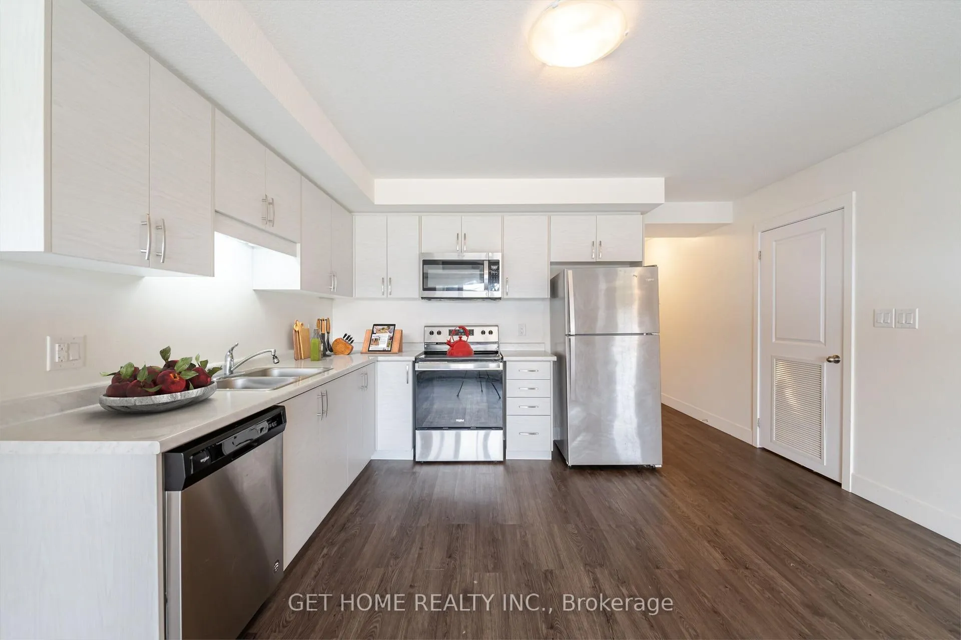 Photo 8 of Unit B-17, 160 Rochefort Street, Kitchener — HOMEH