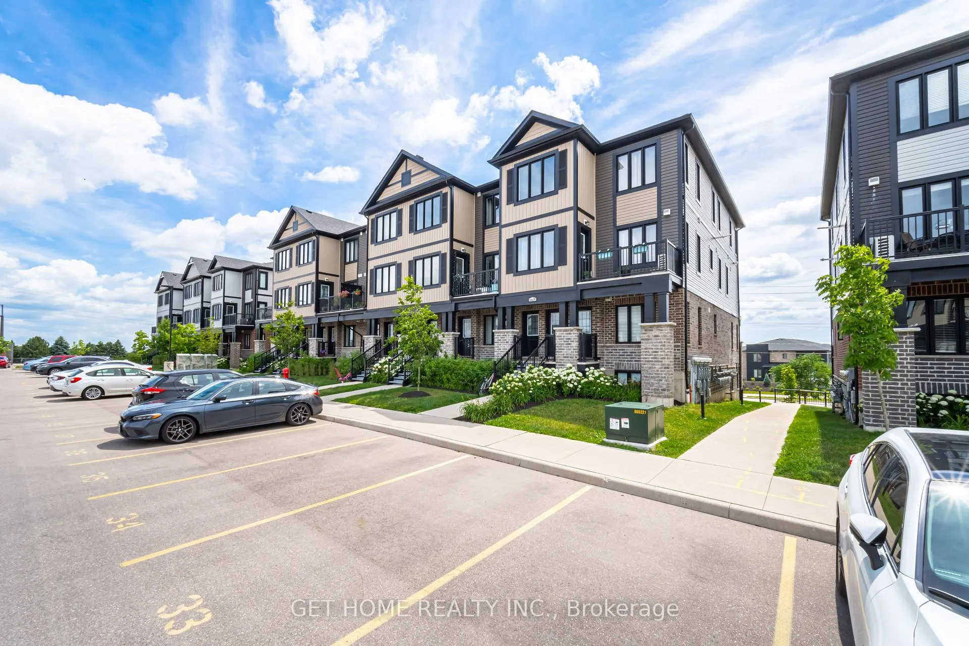 Photo 19 of Unit B-17, 160 Rochefort Street, Kitchener — HOMEH