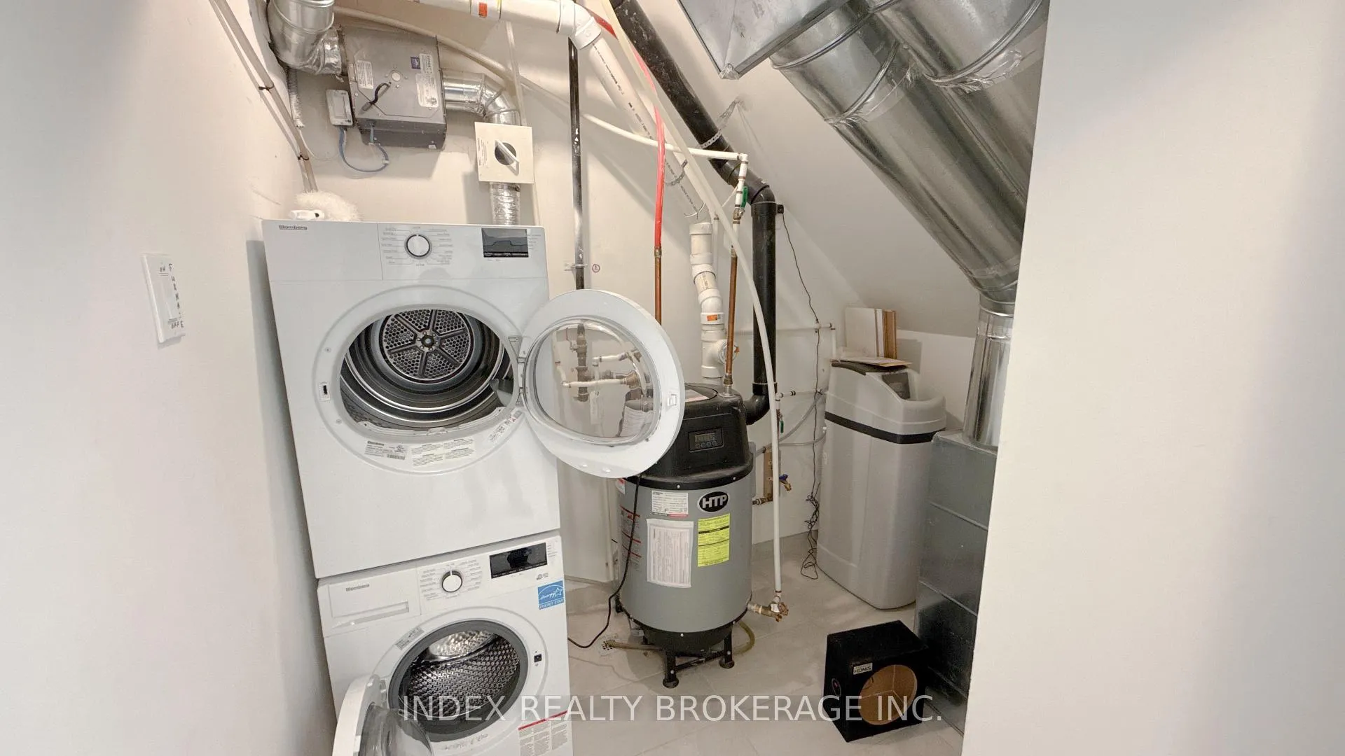 Photo 12 of Unit A2, 10 Palace Street N, Kitchener — HOMEH