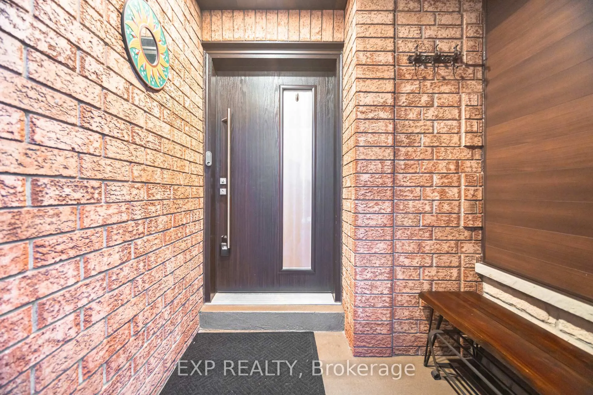 Photo 6 of 118 Solway Avenue, Vaughan, Maple — HOMEH