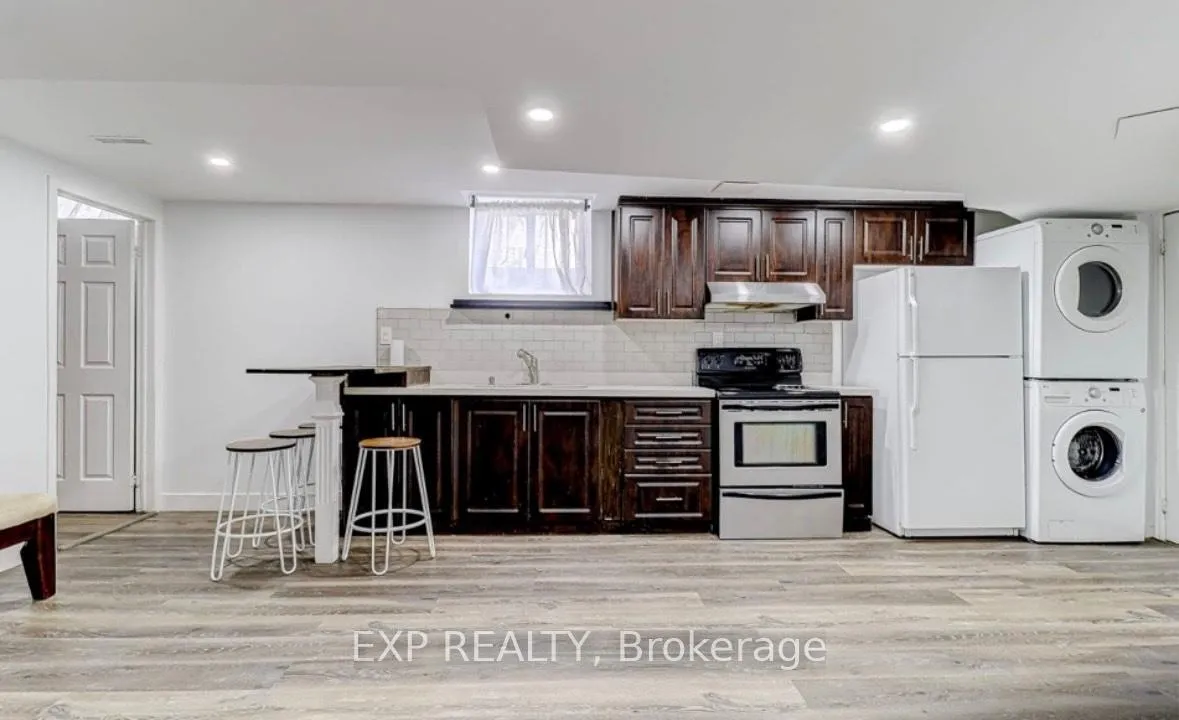 Photo 33 of 118 Solway Avenue, Vaughan, Maple — HOMEH