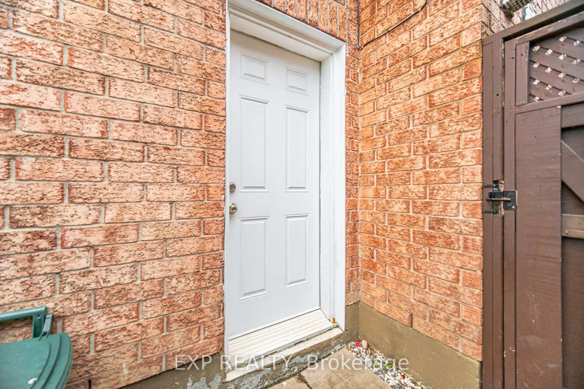 Photo 35 of 118 Solway Avenue, Vaughan, Maple — HOMEH