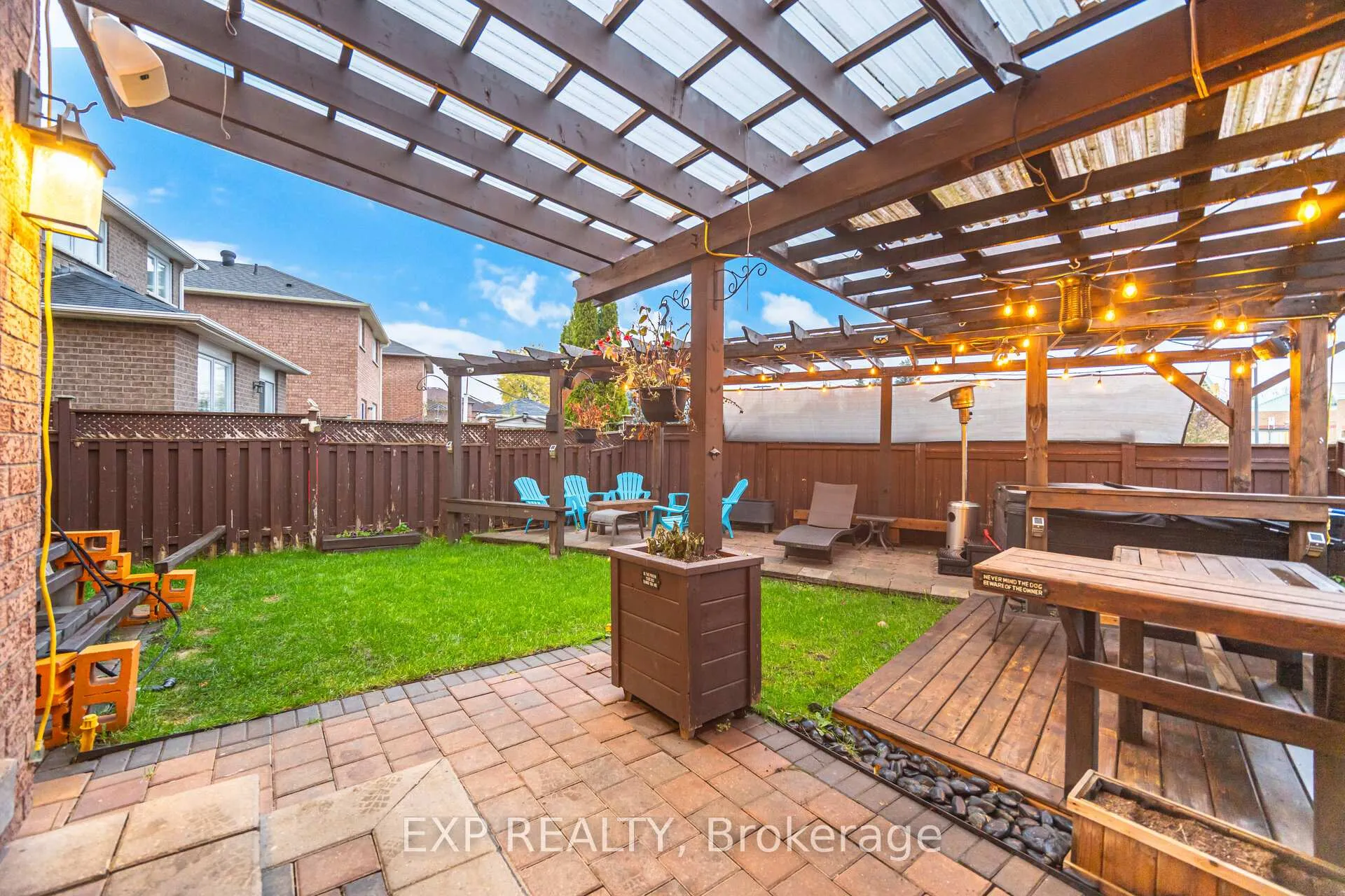Photo 37 of 118 Solway Avenue, Vaughan, Maple — HOMEH