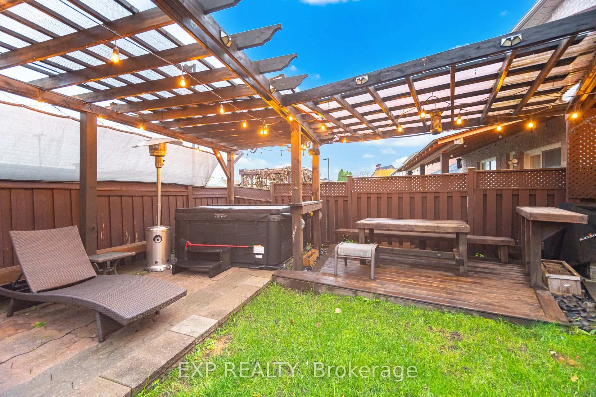 Photo 40 of 118 Solway Avenue, Vaughan, Maple — HOMEH