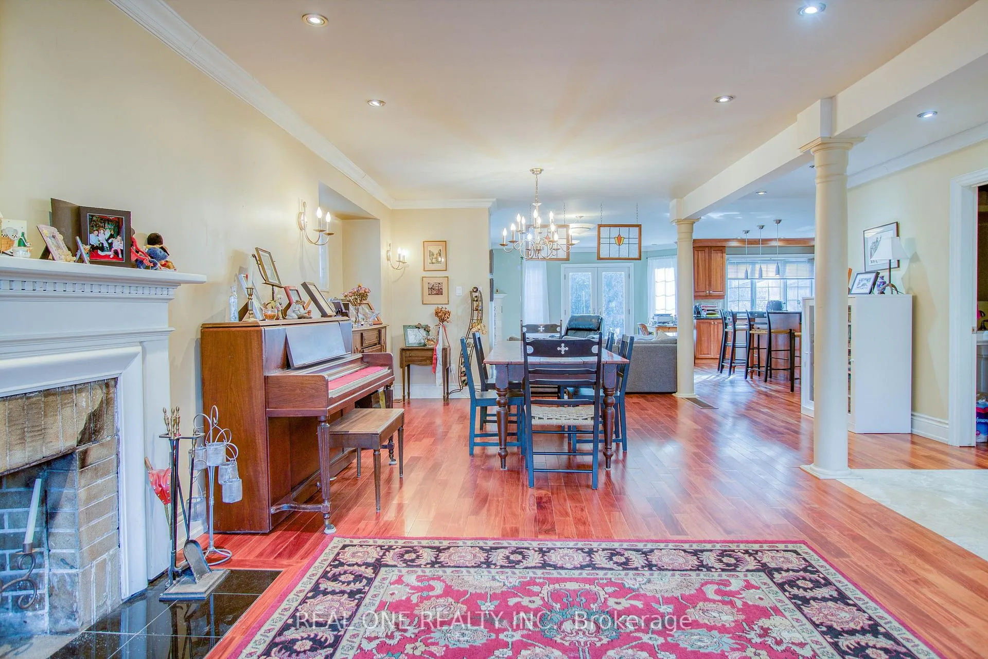 Photo 3 of 129 Imperial Street, Toronto, Yonge-Eglinton — HOMEH