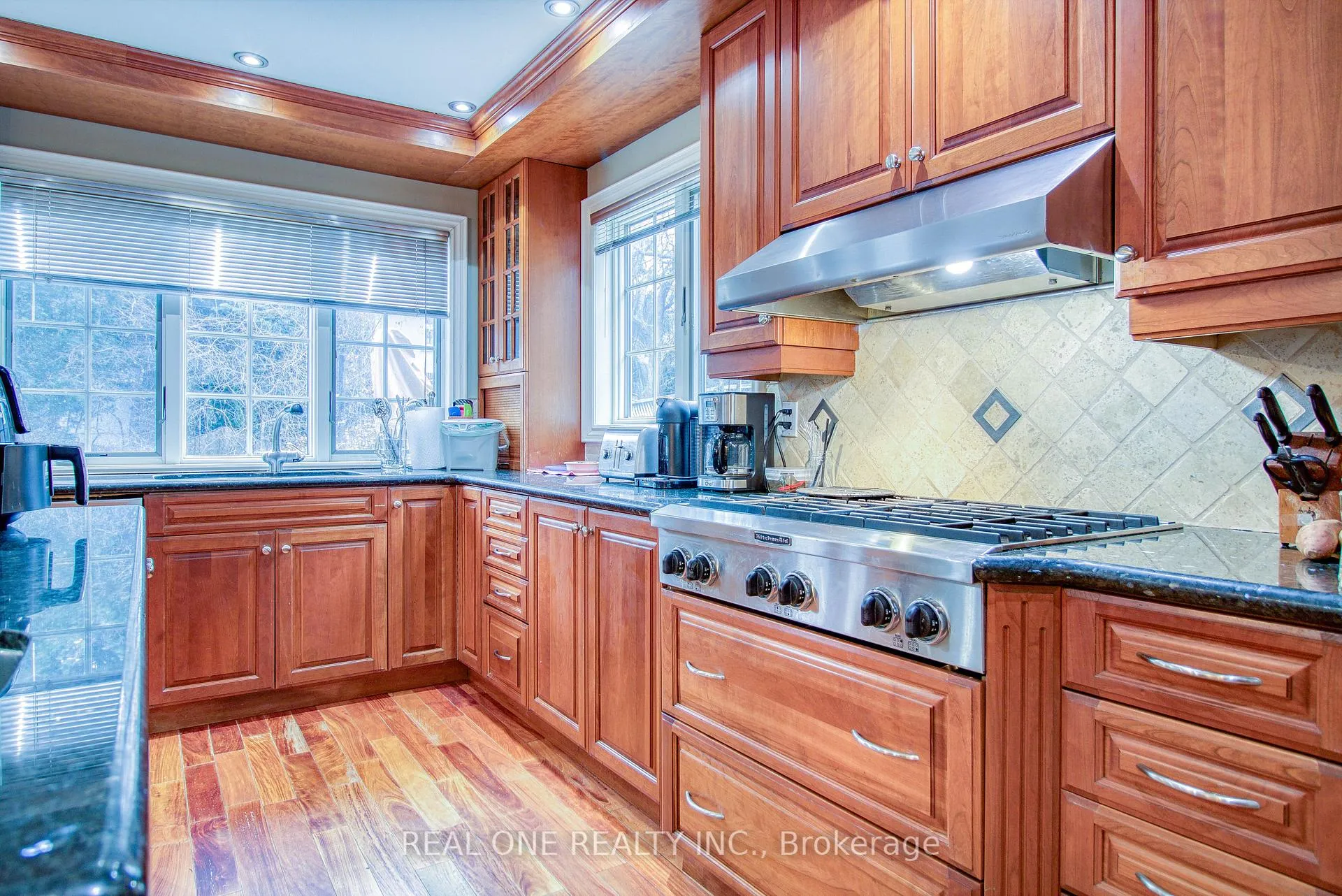 Photo 11 of 129 Imperial Street, Toronto, Yonge-Eglinton — HOMEH