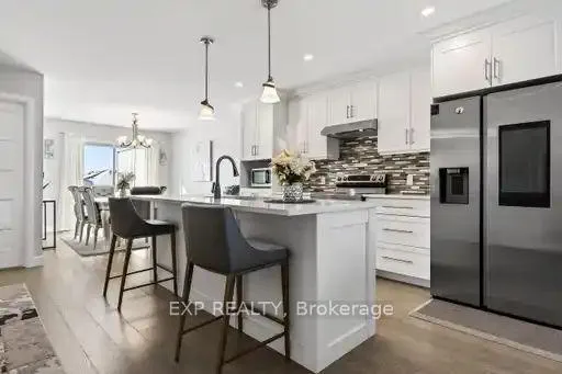 Photo 4 of 2390 Watson Crescent, Cornwall — HOMEH
