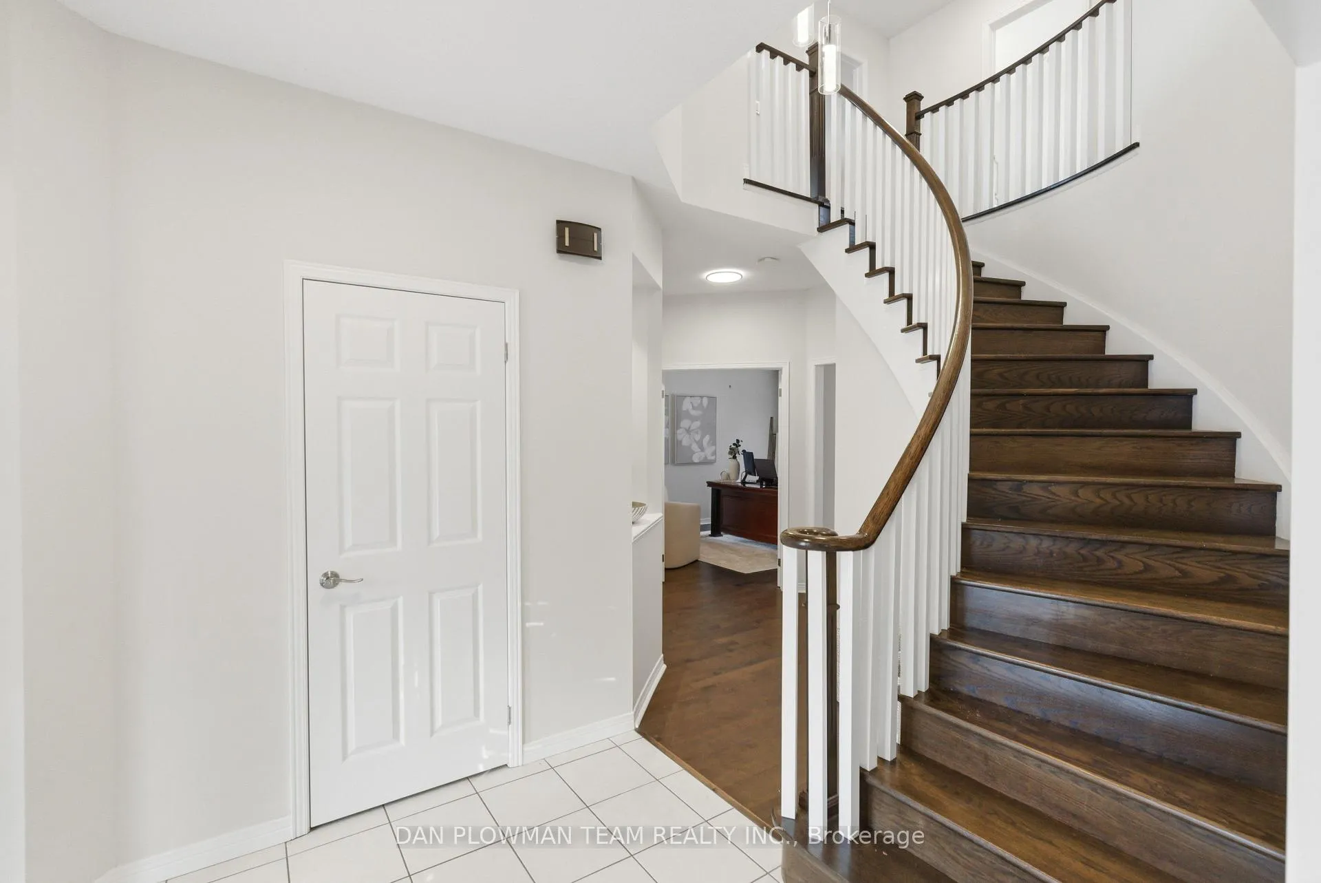 Photo 21 of 283 Ryerson Crescent, Oshawa, Samac — HOMEH