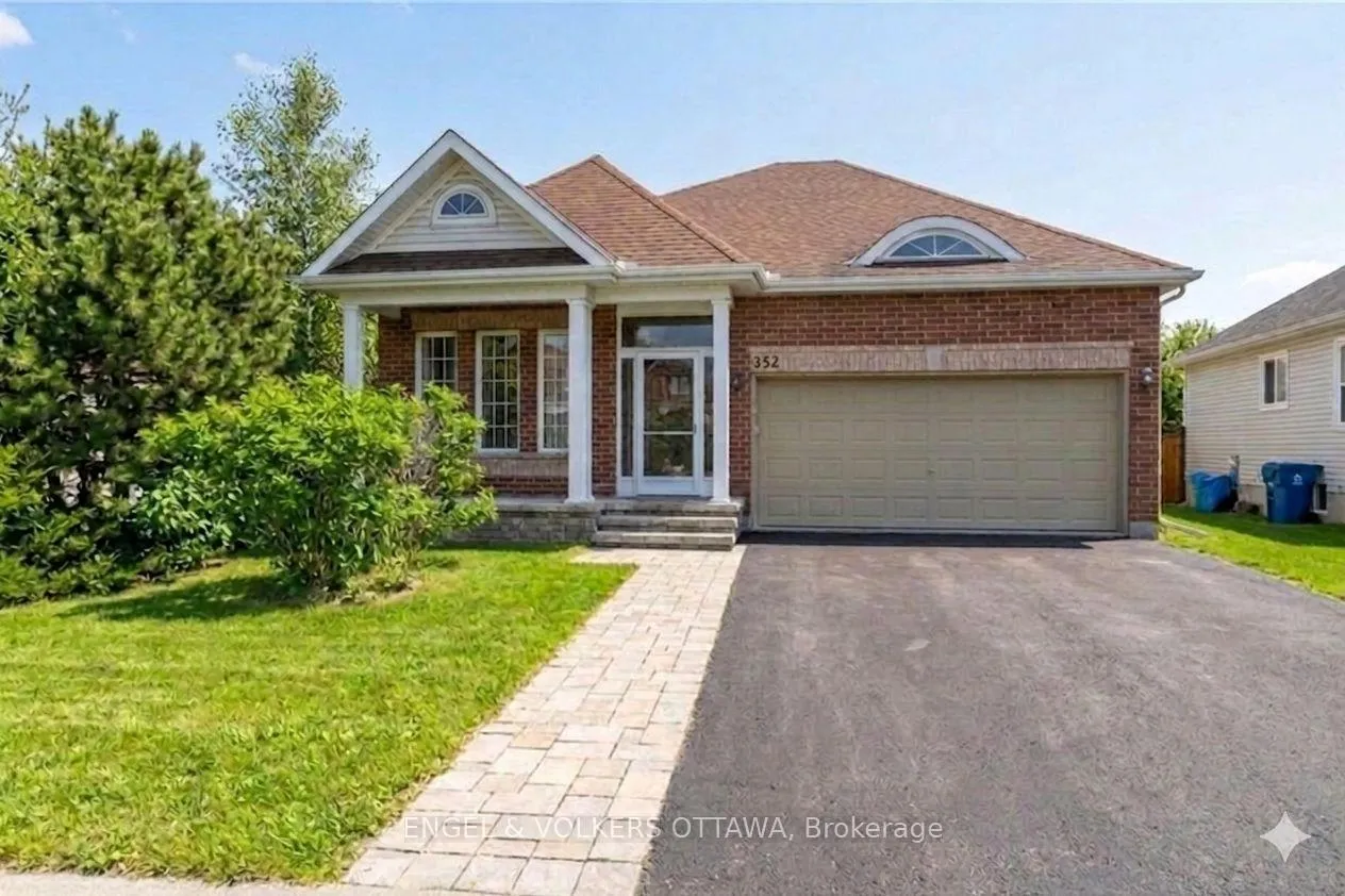 Photo 2 of 352 West Ridge Drive, Ottawa, Stittsville (South) — HOMEH