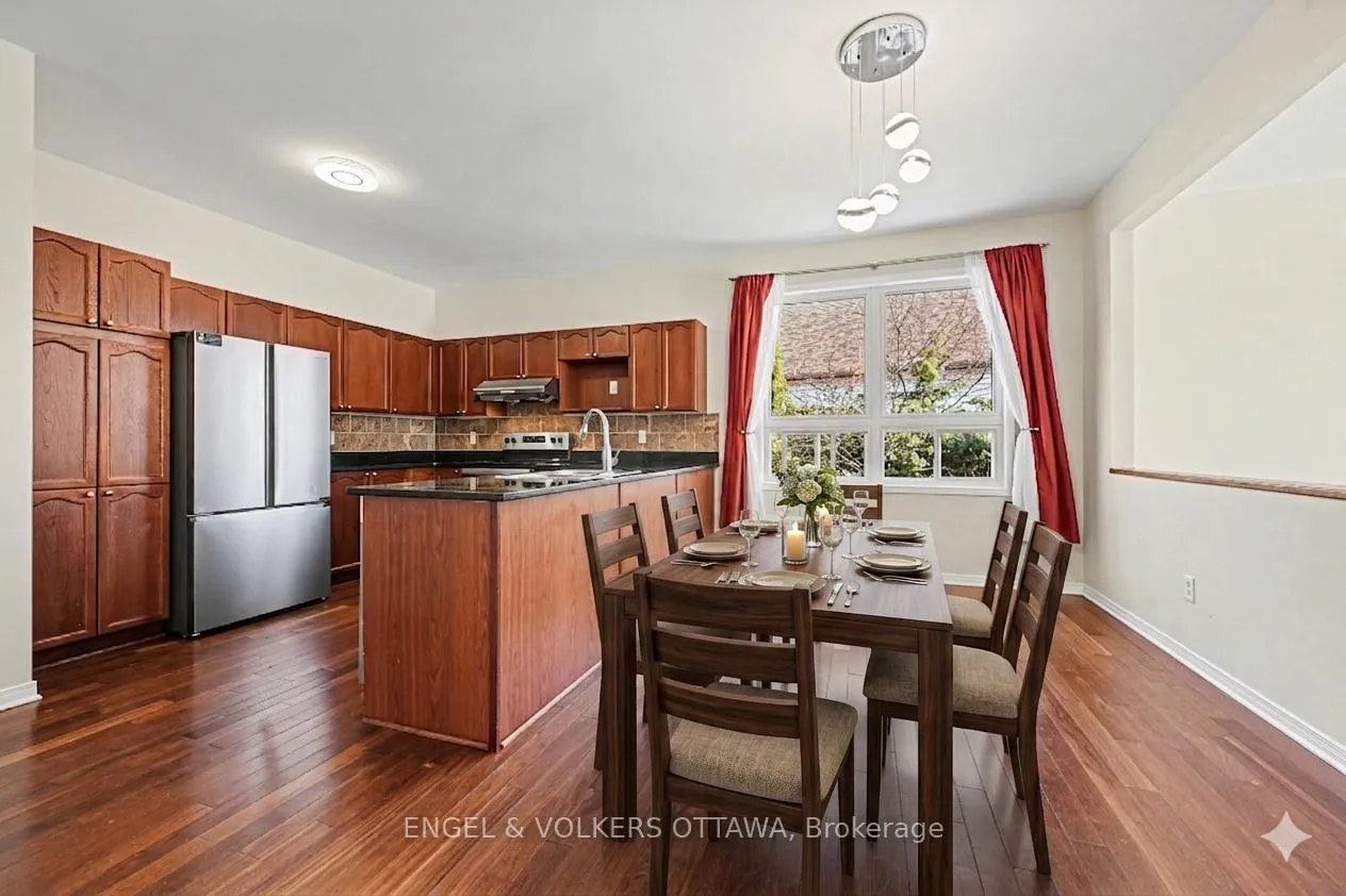 Photo 12 of 352 West Ridge Drive, Ottawa, Stittsville (South) — HOMEH