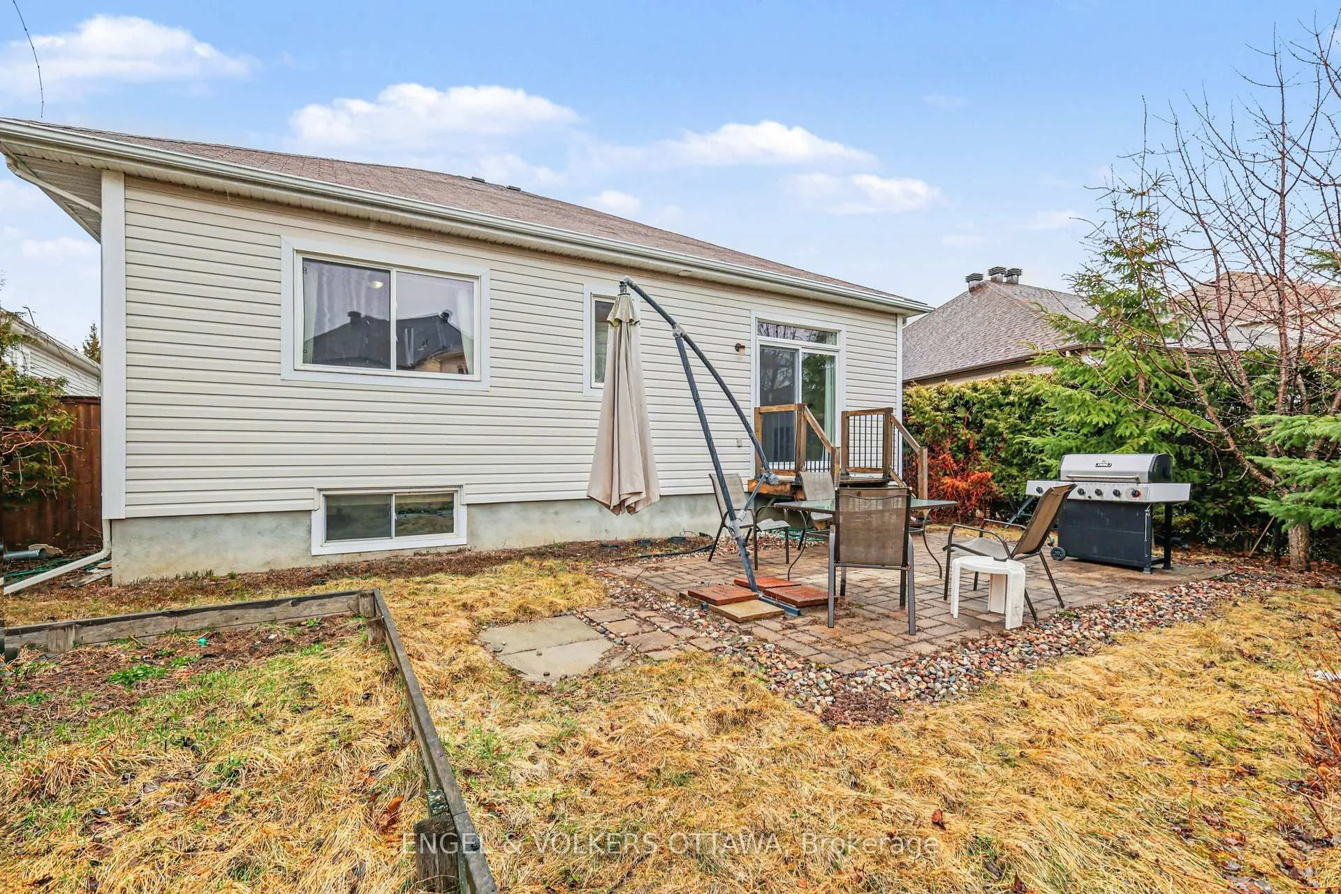Photo 35 of 352 West Ridge Drive, Ottawa, Stittsville (South) — HOMEH