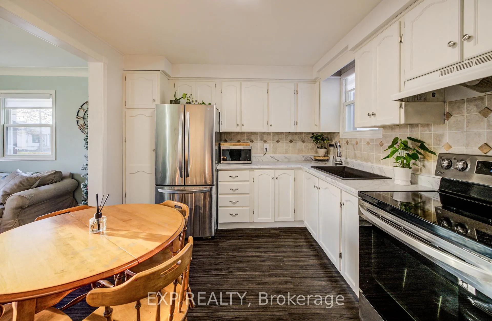 Photo 13 of 53 Norfolk Avenue, Cambridge — HOMEH