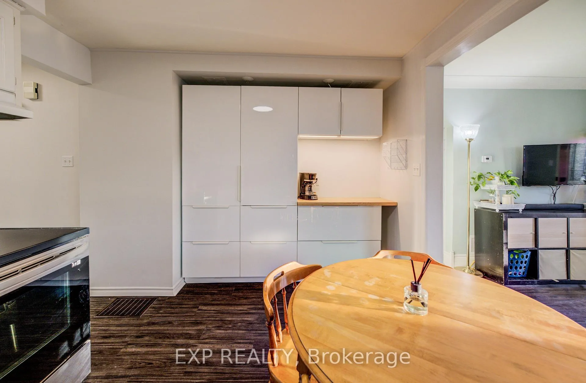 Photo 15 of 53 Norfolk Avenue, Cambridge — HOMEH