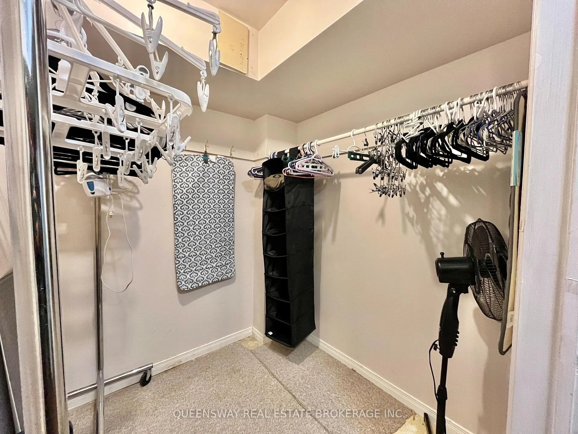 Photo 4 of 2-188 Reed Drive, Ajax, Central — HOMEH