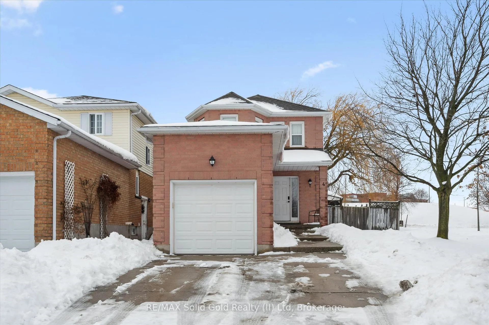 Photo 1 of 4 Northmanor Crescent, Waterloo — HOMEH