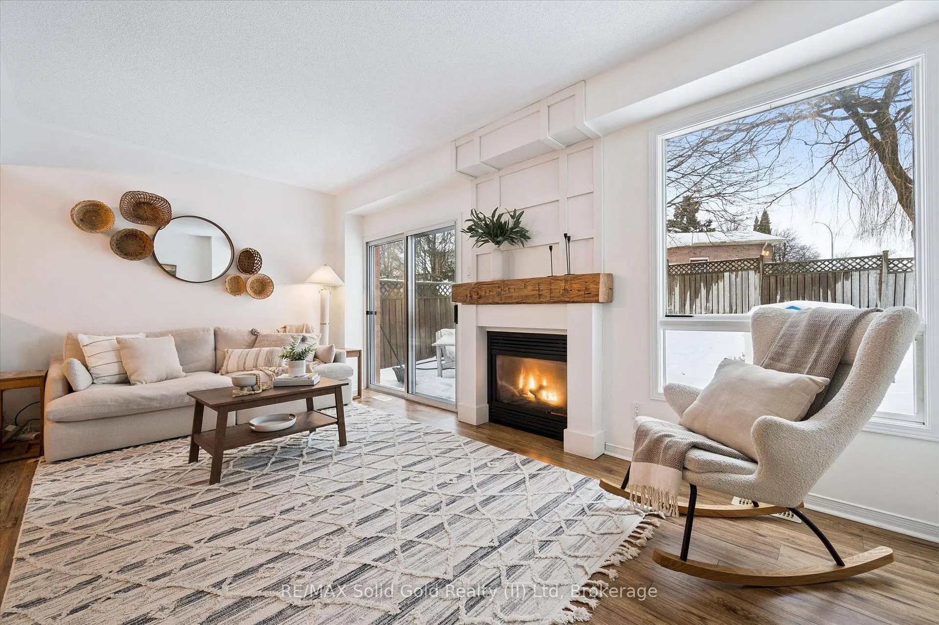Photo 7 of 4 Northmanor Crescent, Waterloo — HOMEH