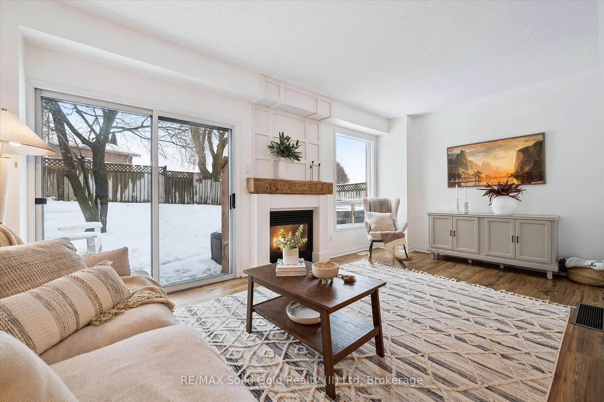 Photo 8 of 4 Northmanor Crescent, Waterloo — HOMEH