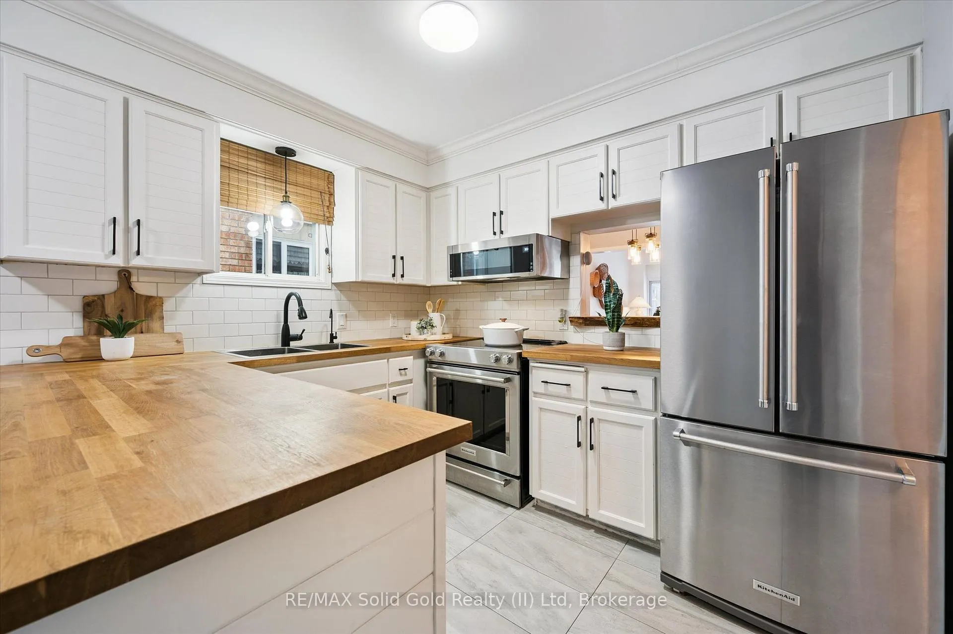 Photo 13 of 4 Northmanor Crescent, Waterloo — HOMEH