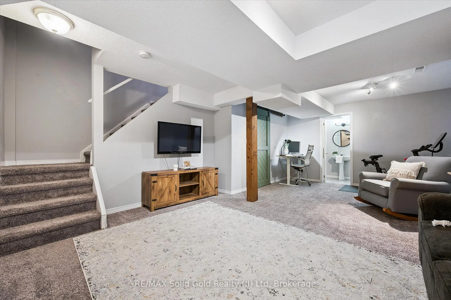 Photo 28 of 4 Northmanor Crescent, Waterloo — HOMEH