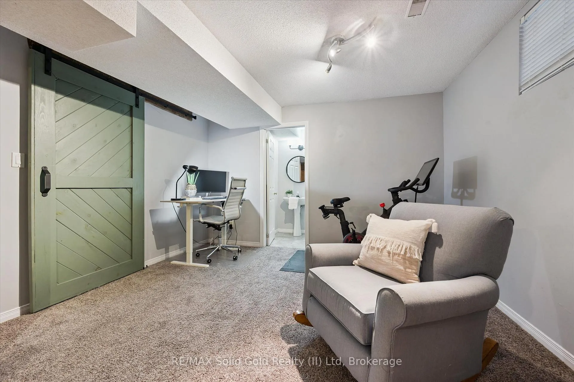 Photo 29 of 4 Northmanor Crescent, Waterloo — HOMEH
