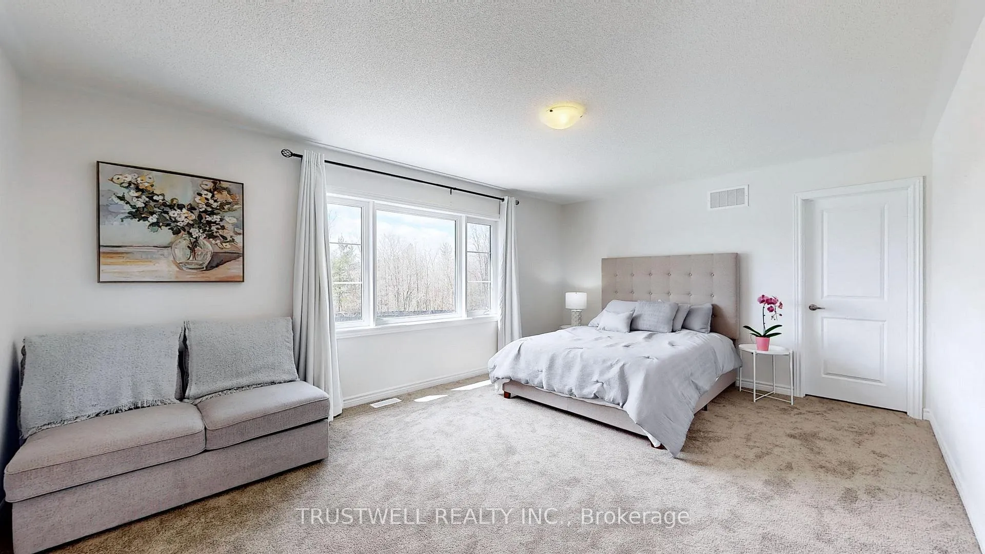 Photo 18 of 178 Rosanne Circle, Wasaga Beach — HOMEH