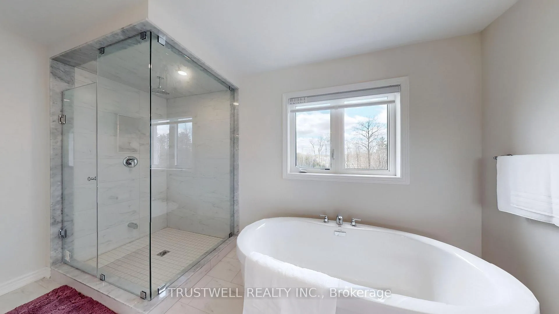 Photo 22 of 178 Rosanne Circle, Wasaga Beach — HOMEH