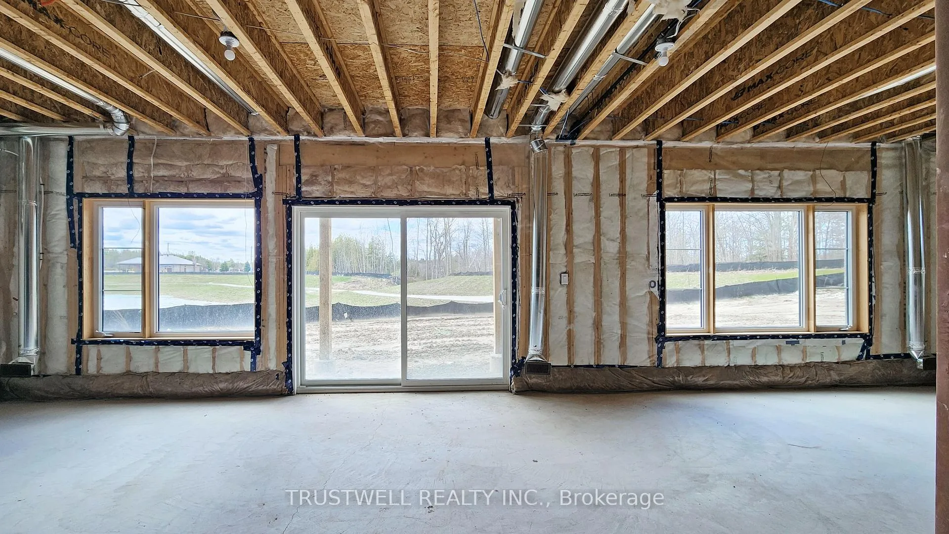 Photo 31 of 178 Rosanne Circle, Wasaga Beach — HOMEH