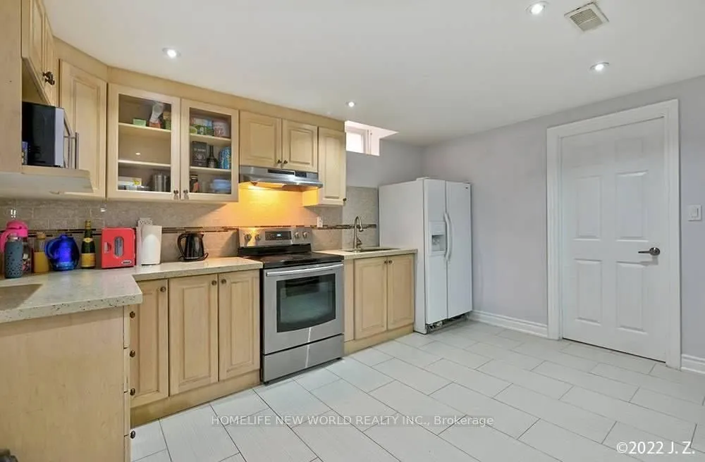 Photo 2 of Unit BSMT, 118 Irenemount Crescent, Markham, Middlefield — HOMEH