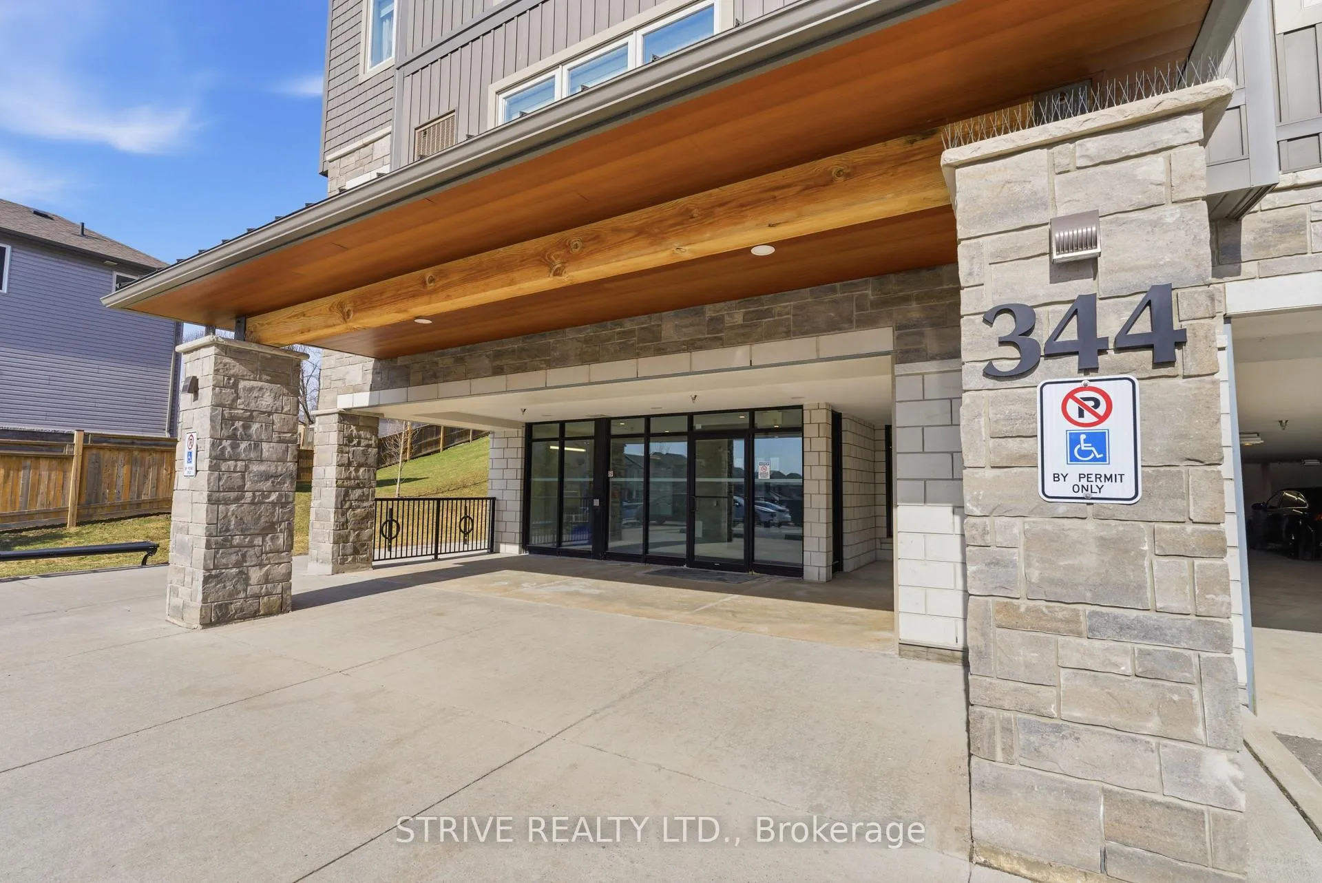 Photo 3 of Unit 206, 344 Florence Drive, Peterborough, Monaghan Ward 2 — HOMEH