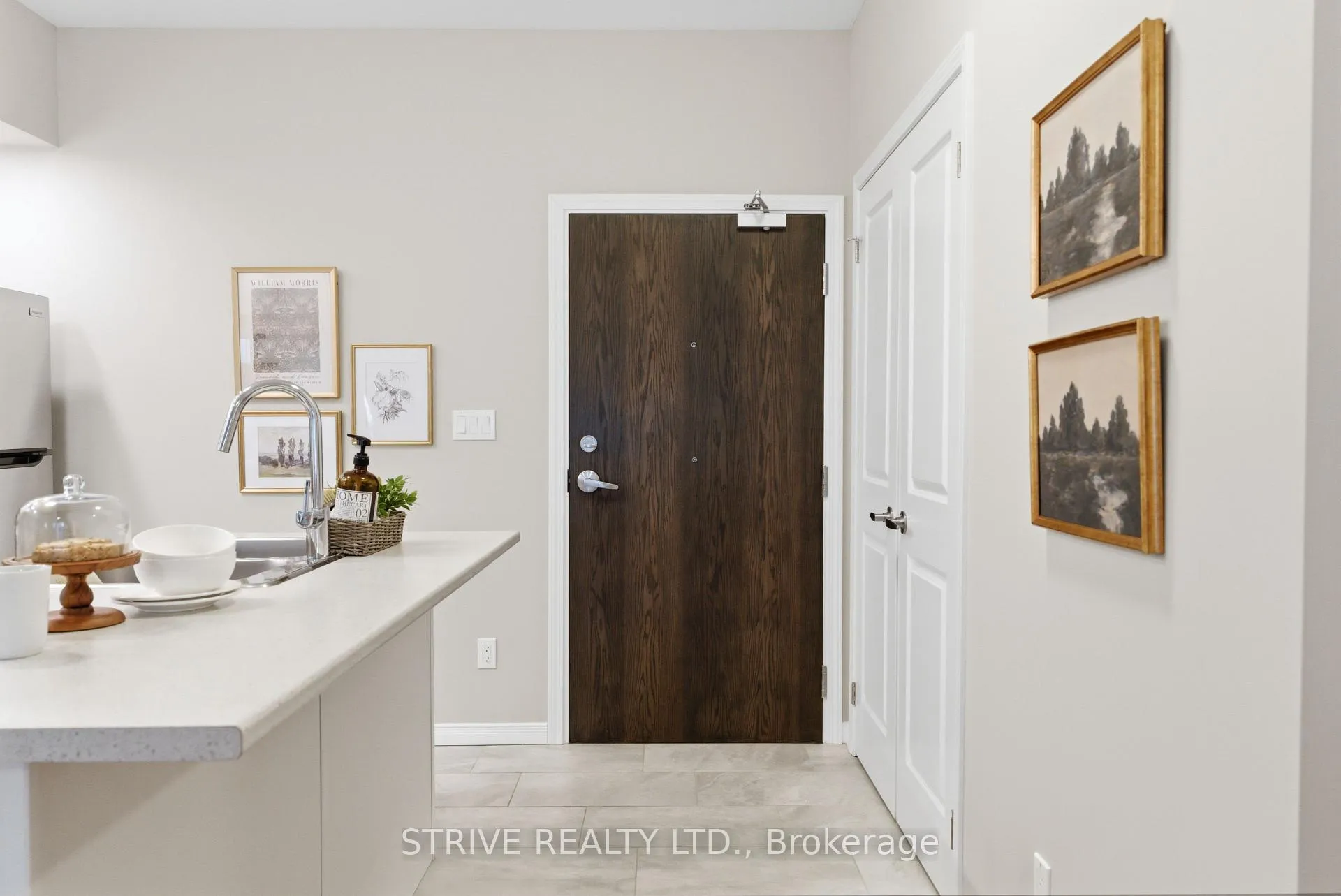 Photo 5 of Unit 206, 344 Florence Drive, Peterborough, Monaghan Ward 2 — HOMEH