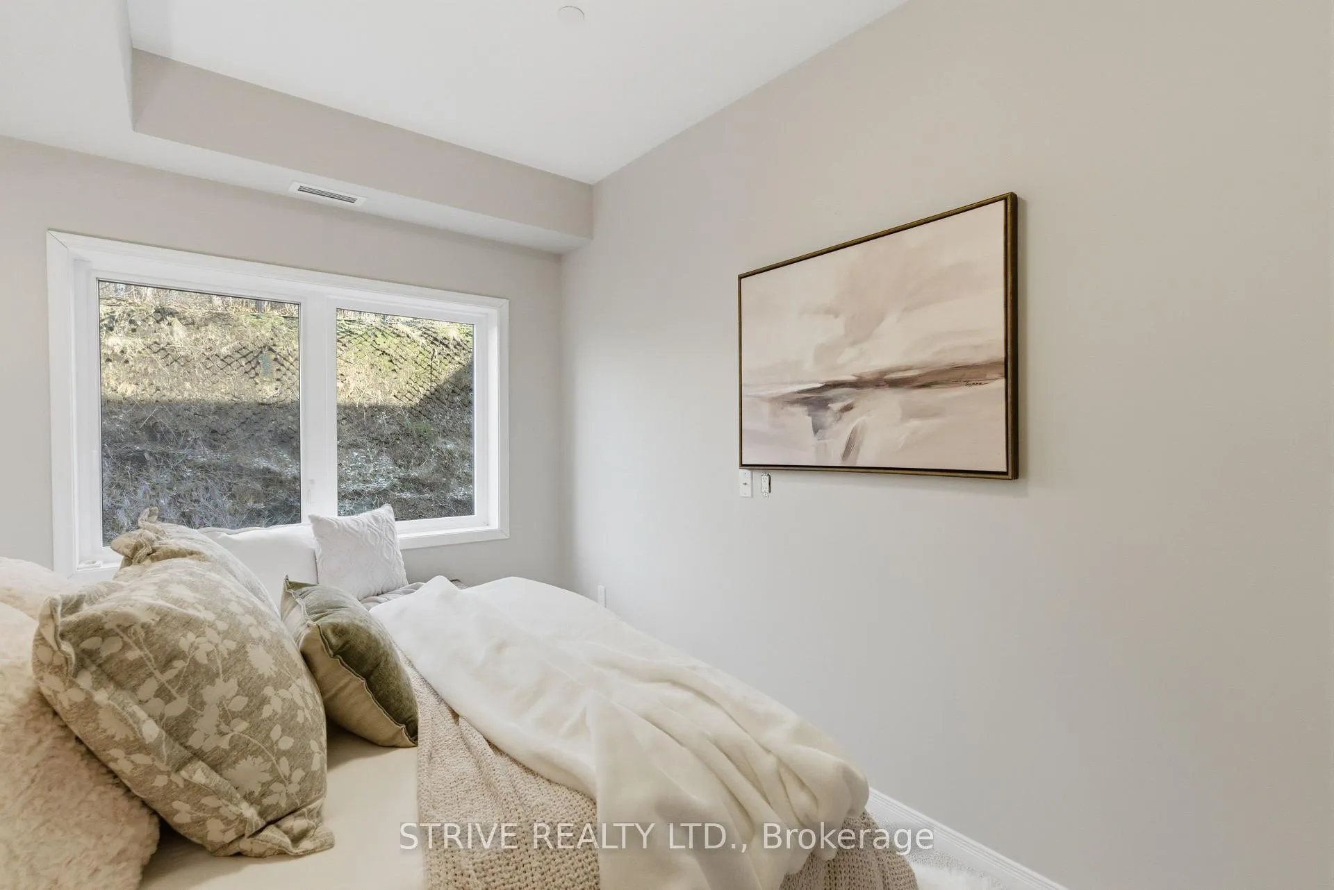Photo 34 of Unit 206, 344 Florence Drive, Peterborough, Monaghan Ward 2 — HOMEH