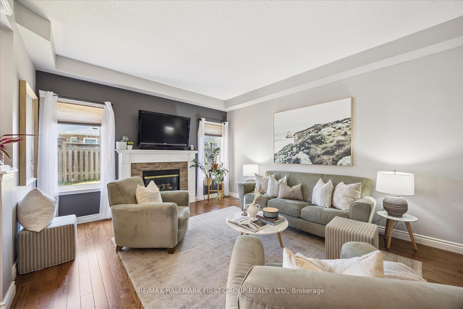 Photo 13 of 41 Marchwood Crescent, Clarington, Bowmanville — HOMEH