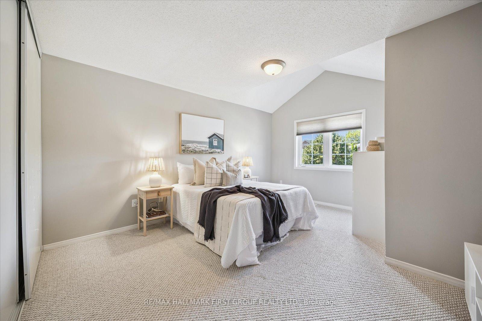 Photo 18 of 41 Marchwood Crescent, Clarington, Bowmanville — HOMEH
